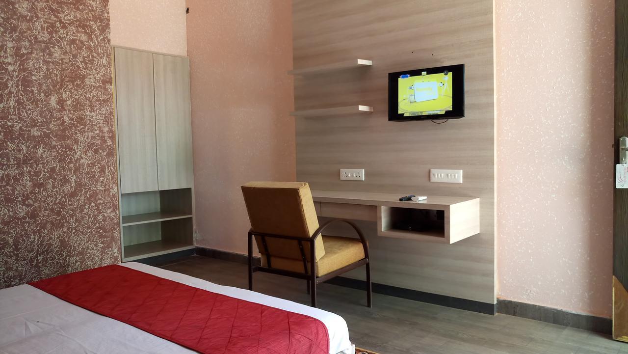Sanjay Motels I Pvt Ltd Pura Raghunāth Екстериор снимка