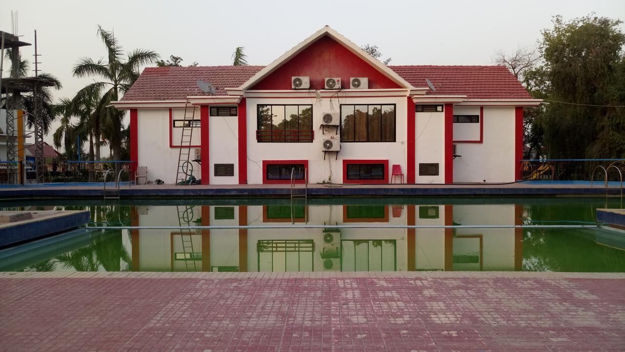 Sanjay Motels I Pvt Ltd Pura Raghunāth Екстериор снимка